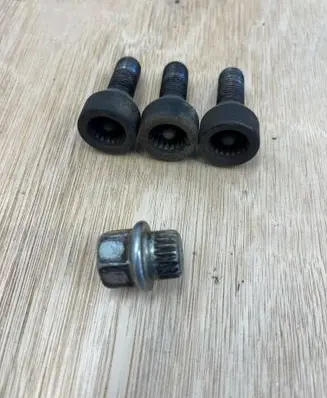 BMW 3 E90 E91 Nuts/bolts 