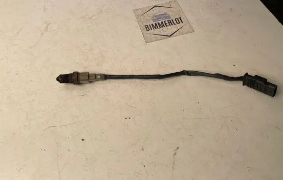 BMW 5 G30 G31 Lambda probe sensor 8589665