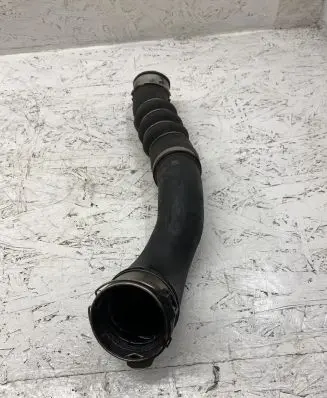 BMW 3 E90 E91 Intercooler hose/pipe 11618511756