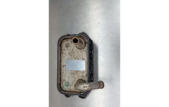 Volvo S80 Engine oil radiator 