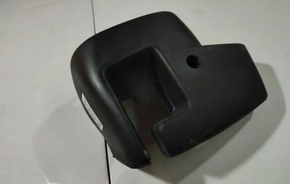 Steering wheel column trim