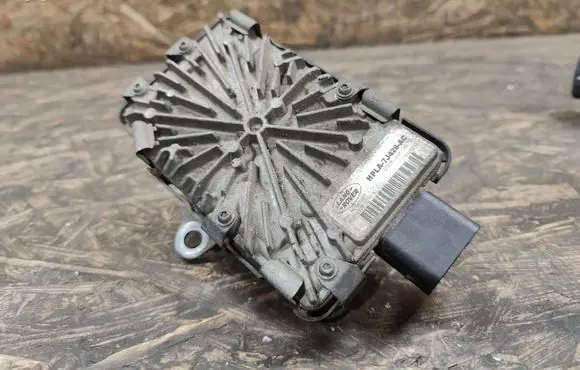 Land Rover Discovery 5 Transfer box differential control unit HPLA7J426AC 0132803014