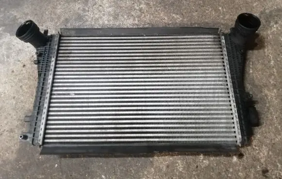 Volkswagen PASSAT B6 Intercooler radiator 3C0145805P