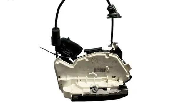 Skoda Octavia Mk3 (5E) Rear door lock 5E0839016