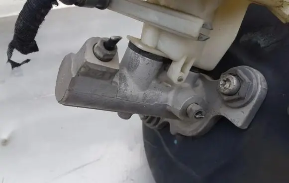 Opel Vectra C Master brake cylinder