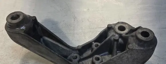 Opel Mokka Gearbox mounting bracket 42364943