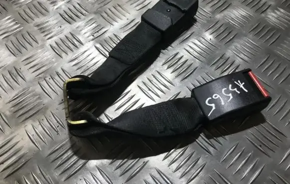 Opel Vectra B Rear seatbelt buckle 90359919b