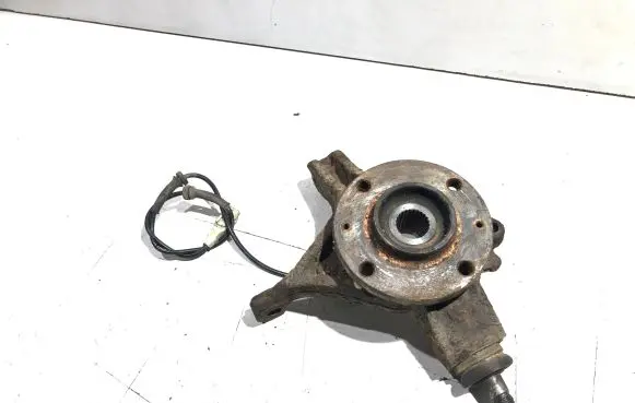 Peugeot 307 Front wheel hub