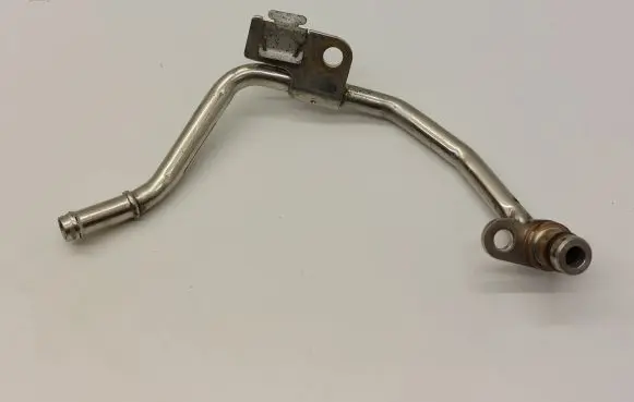 Volkswagen PASSAT B8 Engine coolant pipe/hose 03N121469
