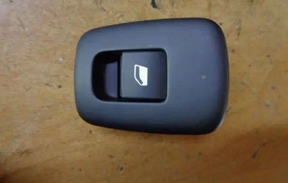 Peugeot 508 Electric window control switch 98026412ZD