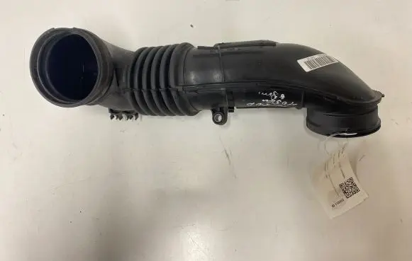 BMW 1 E81 E87 Intercooler hose/pipe 781013502 280795 7804846