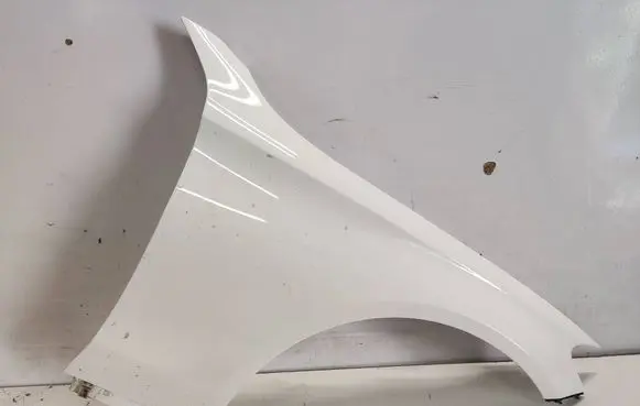 Mercedes-Benz C AMG W205 Fender