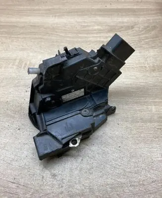 Mazda 3 I Rear door lock 3N6AA26412BN BP4K72 Rightside