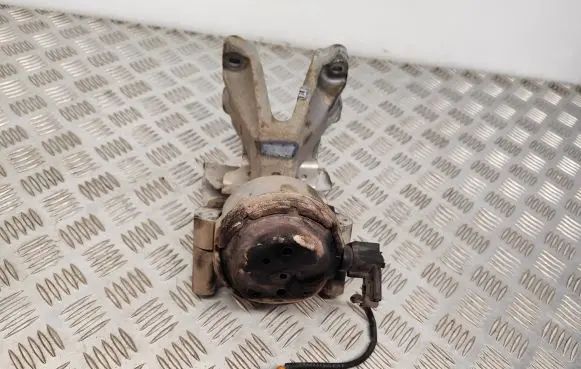 Audi A6 C7 Engine mount bracket 8K0199307BJ