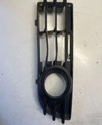 Mitsubishi Colt Front fog light trim/grill MN105197