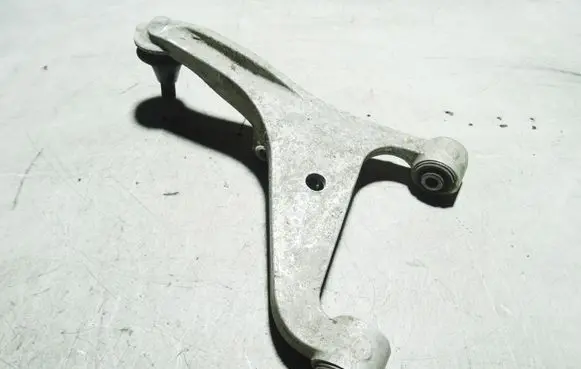 Infiniti Q50 Front control arm