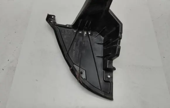 Toyota Prius xw60 Rear underbody cover/under tray 5839947060