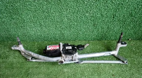 Jaguar F-Pace Front wiper linkage and motor 