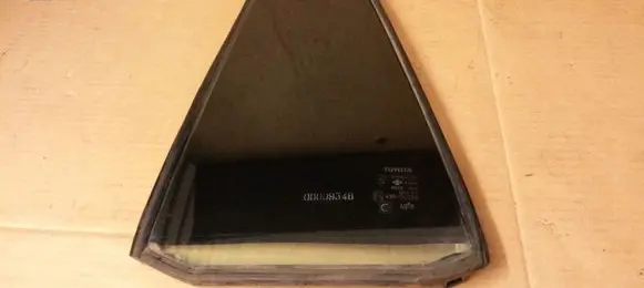 Toyota RAV 4 (XA20) Rear vent window glass 