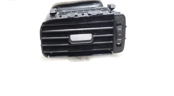 Volkswagen Jetta VI Dashboard side air vent grill/cover trim