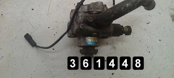Mazda Xedos 9 Power steering pump 2500 t00132600d