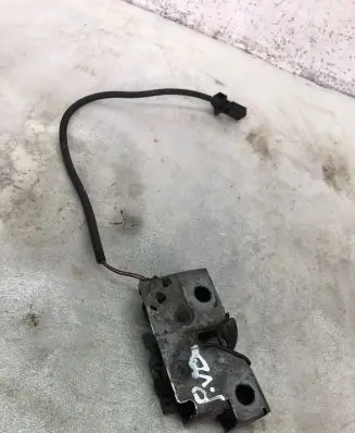 Volkswagen Touran III Engine bonnet/hood lock/catch 5g1823509d