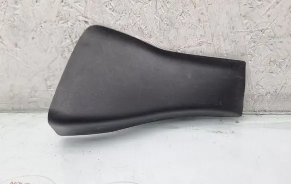 Volkswagen Touareg I Other front door trim element 7L0837915C