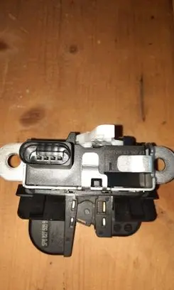 Seat Altea XL Tailgate/trunk/boot lock/catch/latch 5P8827505B