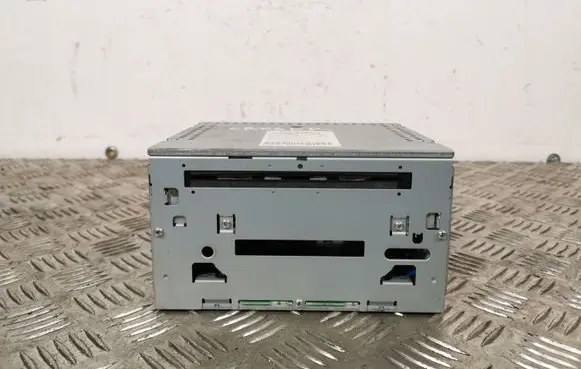 Citroen C-Crosser Radio/CD/DVD/GPS head unit 8701A260
