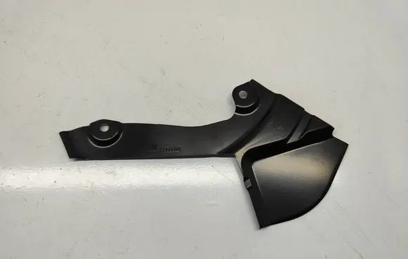 Chevrolet Camaro Front brake disc dust cover plate 23385146
