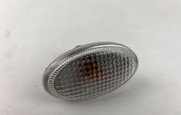 Subaru Impreza II Front fender indicator light 