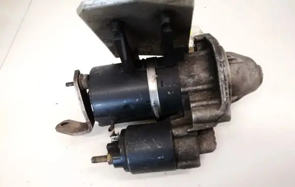 Volkswagen PASSAT B5 Starter motor 06b911023