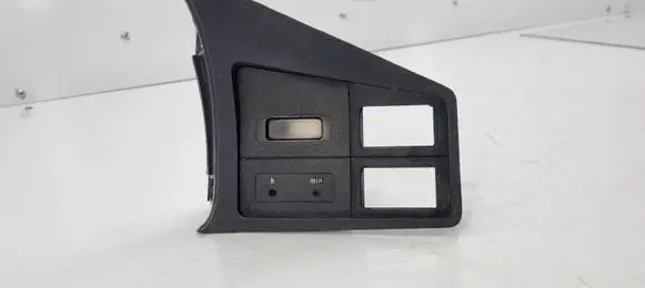 BMW 5 E28 Screen/display/small screen 1367683 62131367683 1367686