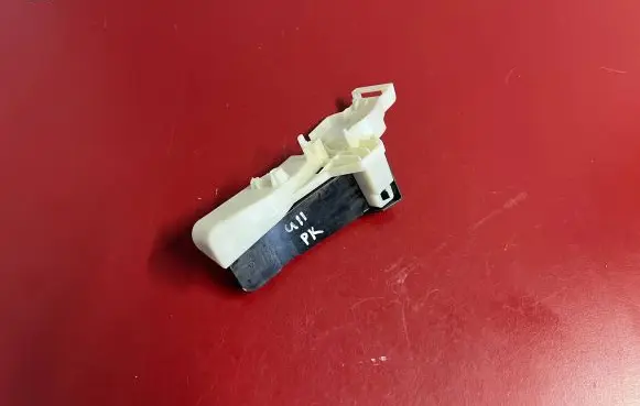 BMW X1 U11 Front door lock 5A34025 5A2AB61 51215A34025