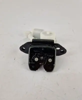 Nissan Qashqai Tailgate/trunk/boot lock/catch/latch 