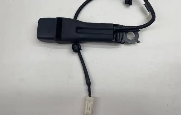 Toyota Prius (XW50) Front seatbelt buckle