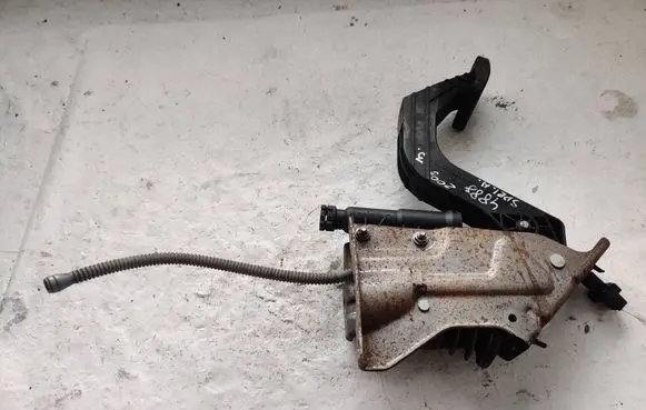 Mercedes-Benz Sprinter W901 W902 W903 W904 Clutch master cylinder A9062900212 1036776