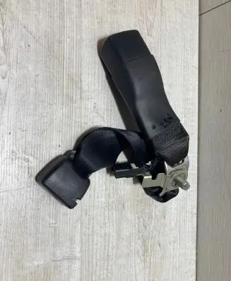 Toyota Yaris Rear seatbelt buckle 076886D031