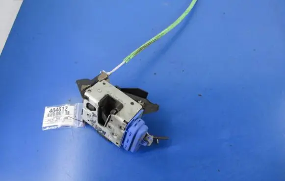 Audi A3 S3 8L Rear door lock 8D0839016A