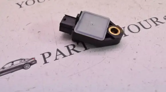 KIA Pro Cee'd II Airbag deployment crash/impact sensor 95920A6000 A6HLE2PY53967