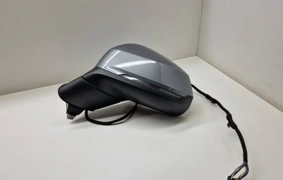 Front door electric wing mirror