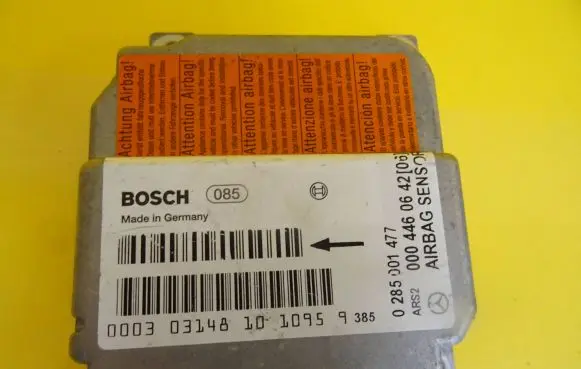 Mercedes-Benz Sprinter W901 W902 W903 W904 Airbag control unit/module 0285001477