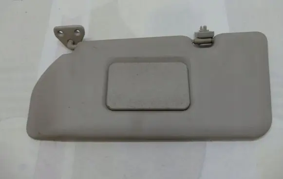 Nissan Almera Tino Sun visor