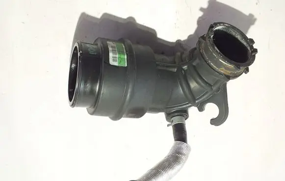 Hyundai i30 Intake resonator 120KM