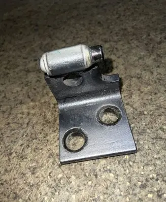 BMW X5 E53 Rear door lower hinge 8265170