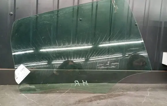 Mercedes-Benz B W245 Rear side window
