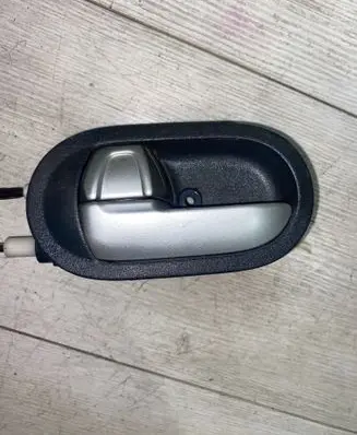 Mitsubishi Colt Front door interior handle