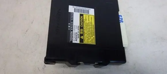Toyota RAV 4 (XA30) Transfer box differential control unit 89630-42020