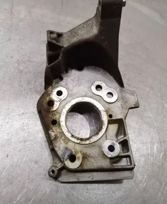 Peugeot 308 Fuel pump bracket 9684778280