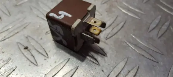 Renault Megane I Other relay 7700810929